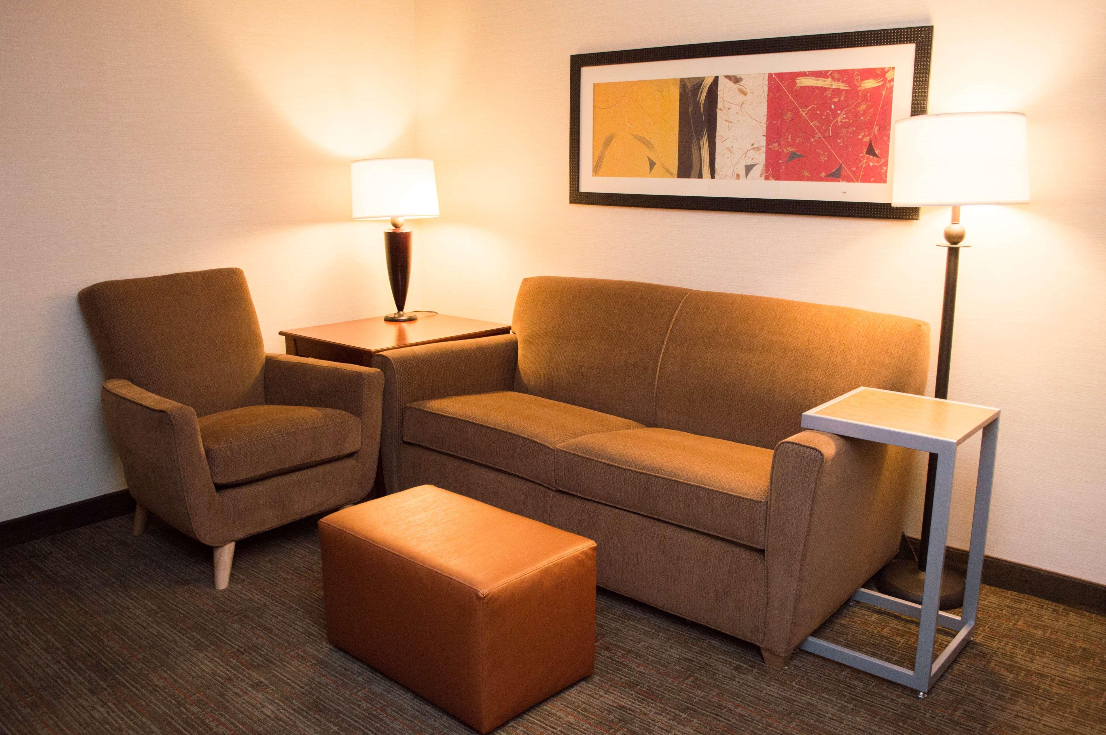 Radisson Hotel Detroit-ฟาร์มิงตันฮิลส์ ภายนอก รูปภาพ