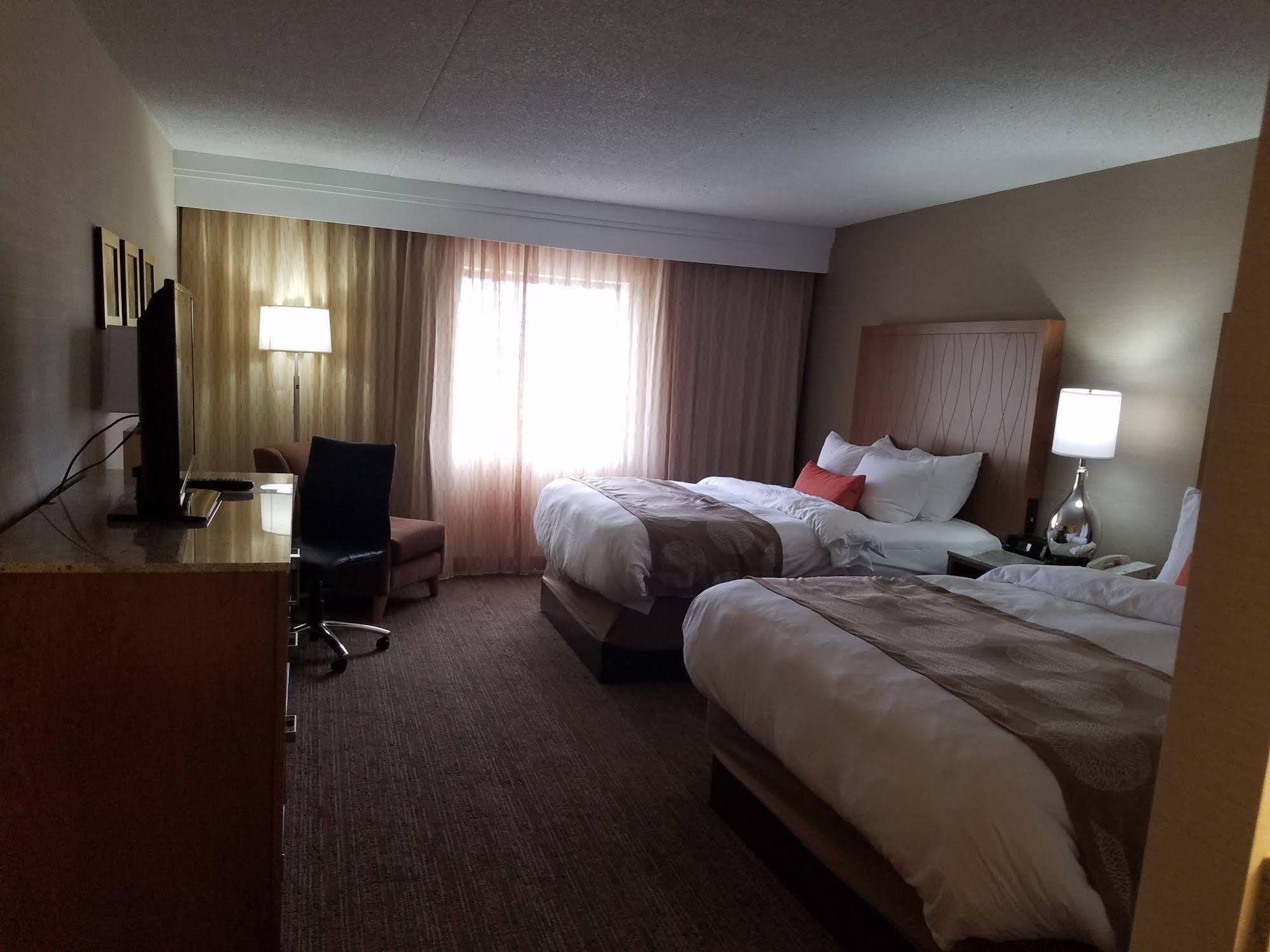 Radisson Hotel Detroit-ฟาร์มิงตันฮิลส์ ภายนอก รูปภาพ