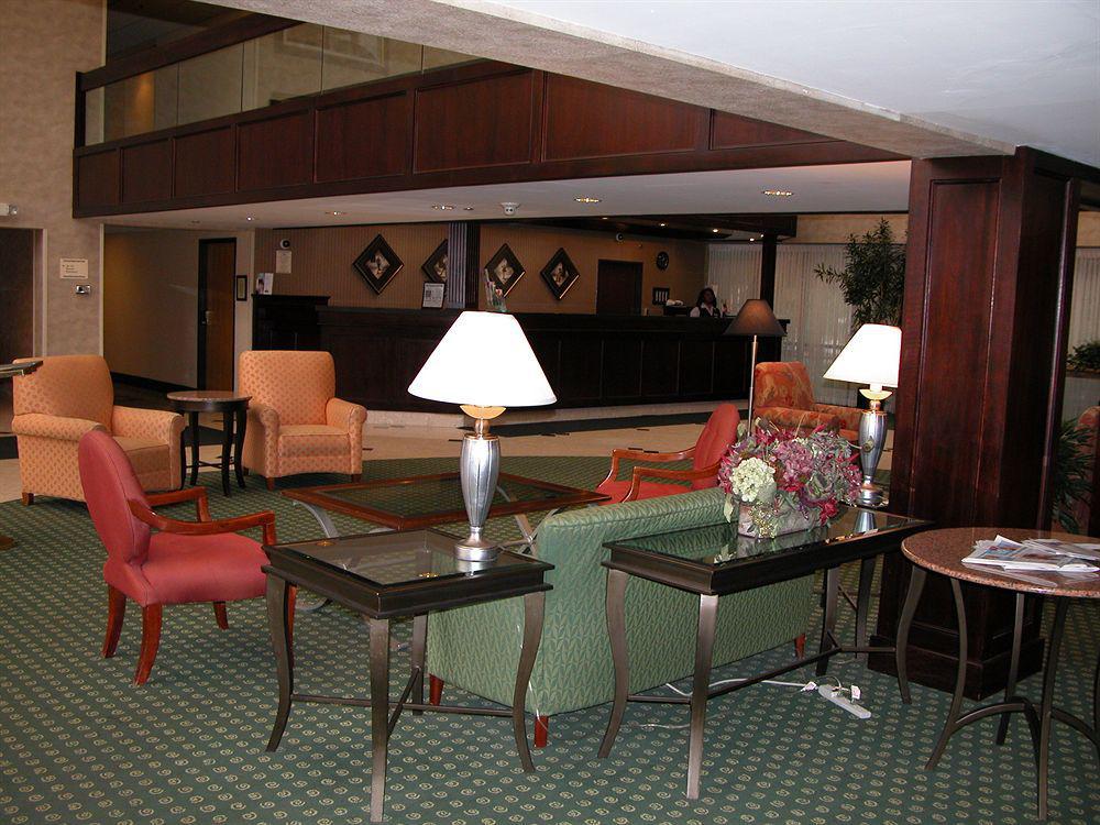 Radisson Hotel Detroit-ฟาร์มิงตันฮิลส์ ภายนอก รูปภาพ